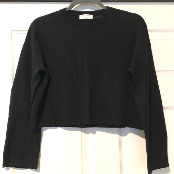 Aritzia Sweaters - Aritzia Babaton Black Cropped Sweater